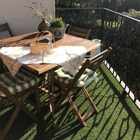 Apartment Aquamarin, Blizu Mora S Pogledom Na More, Za Do 6 Osoba Malinska Bagian luar foto