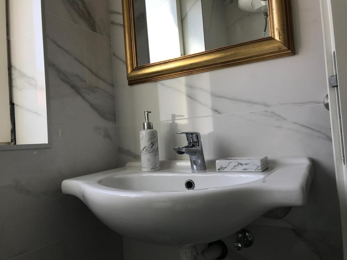 Apartment Aquamarin, Blizu Mora S Pogledom Na More, Za Do 6 Osoba Malinska Bagian luar foto