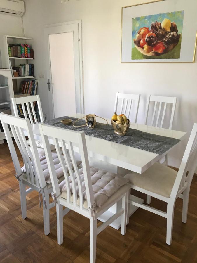 Apartment Aquamarin, Blizu Mora S Pogledom Na More, Za Do 6 Osoba Malinska Bagian luar foto