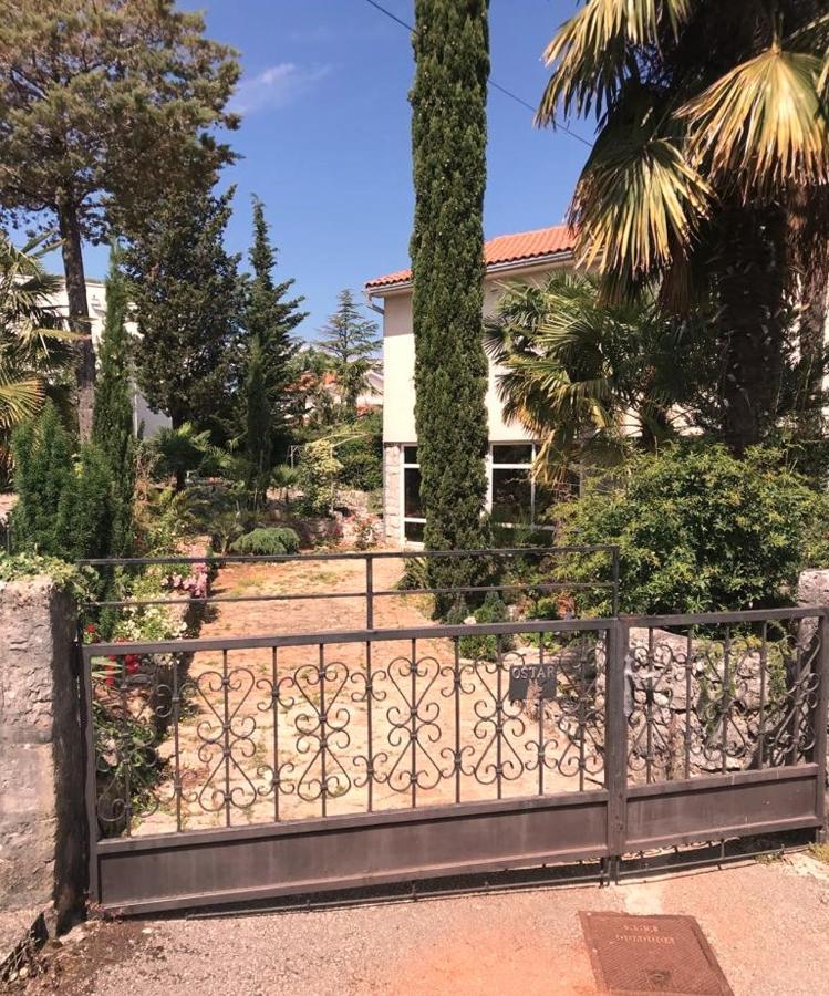 Apartment Aquamarin, Blizu Mora S Pogledom Na More, Za Do 6 Osoba Malinska Bagian luar foto