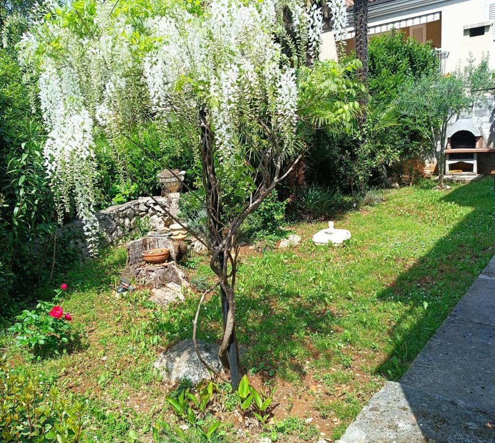 Apartment Aquamarin, Blizu Mora S Pogledom Na More, Za Do 6 Osoba Malinska Bagian luar foto